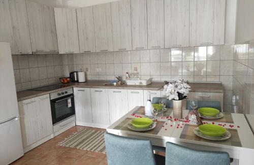 Trebinje Apartamento | Apartman Dionis Centar
