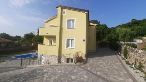 Pobri Apartamento | Apartman Ela