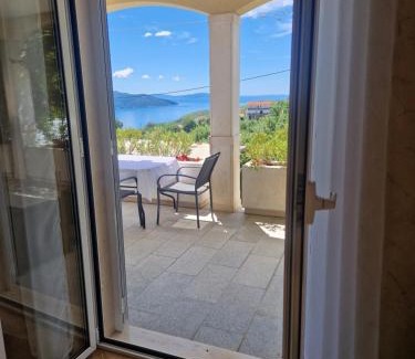 Sveta Jelena Apartamento | Apartman EN
