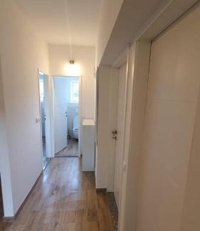 Pirovac Apartamento | Apartman Ena terasa&parking