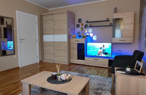 Sremska Mitrovica Apartamento | Apartman ESPRESSO sa parkingom
