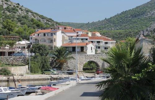 Seget Vranjica Apartamento | Apartman Gilan