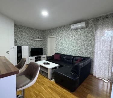 Teslic Apartamento | Apartman Giljen
