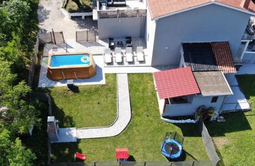 Martinski Apartamento | apartman Goga with pool and jacuzzi