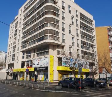 Kraljevo Apartamento | Apartman KEJ free parking