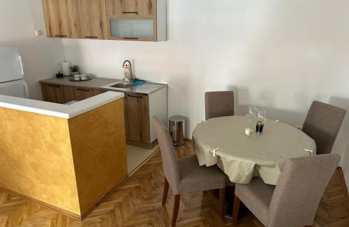 Babilonija Apartamento | Apartman Lana