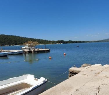 Jadrtovac Apartamento | Apartman Luka