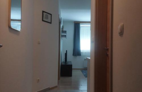 Canton 10 Apartamento | Apartman Mario