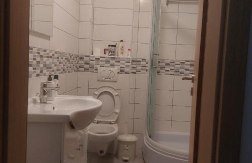 Canton 10 Apartamento | Apartman Mario