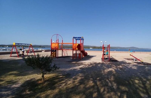 Turanj Apartamento | Apartman Maris, Turanj