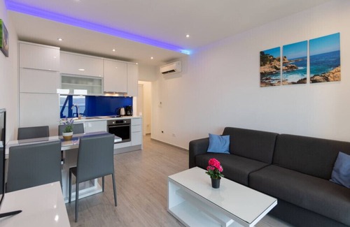 Medici Apartamento | Apartman Mia 4 - Omiš by Villas Guide