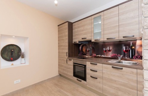 Medici Apartamento | Apartman Mia 4 - Omiš by Villas Guide