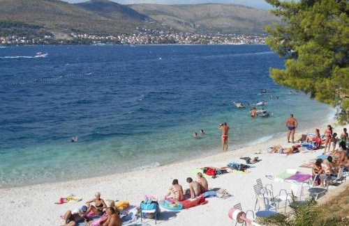 Okrug Donji Apartamento | Apartman Mirjana with terrace and free parking