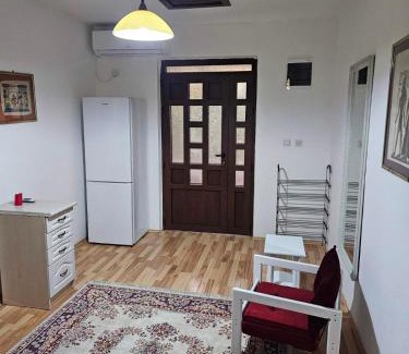 Mahala Apartamento | Apartman na rijeci Cijevni