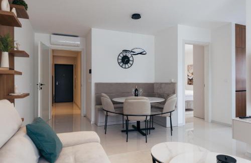 Siroki Brijeg Apartamento | Apartman Pinjuh