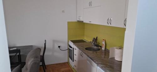 Niksic Apartamento | APARTMAN PLUS 2 Nikšić