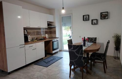 Perusic Apartamento | Apartman Rita