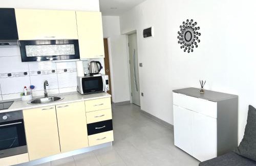 Klis Apartamento | Apartman Solin 3, parking