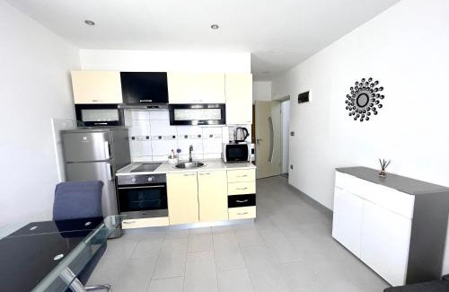 Klis Apartamento | Apartman Solin 3, parking