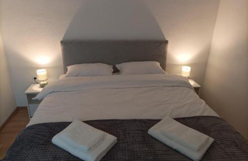 Siroki Brijeg Apartamento | Apartman STAR