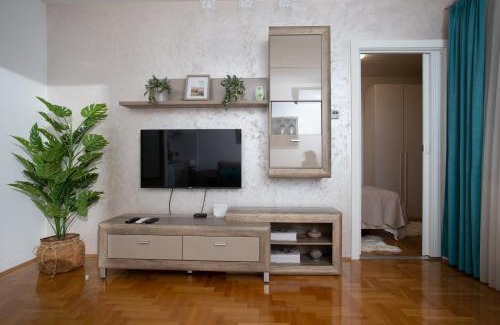 Sremska Mitrovica Apartamento | Apartman SUNSET
