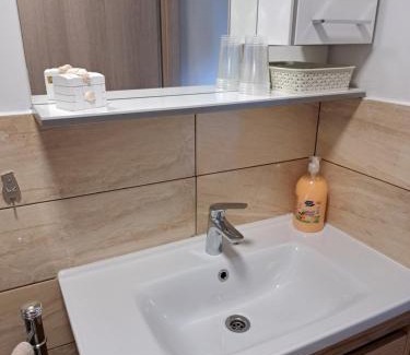 Duga Resa Apartamento | Apartman Teo