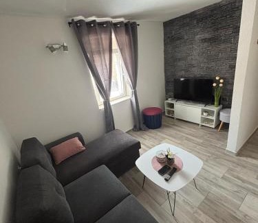 Pucisca Apartamento | Apartman Tino