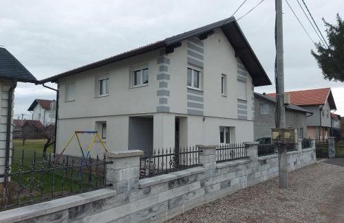 Glamocani Apartamento | Apartman TT Stan na dan Trn Laktaši