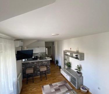 Cacak Apartamento | Apartman Una