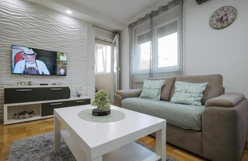 Pirot Apartamento | Apartman Vukota Pirot