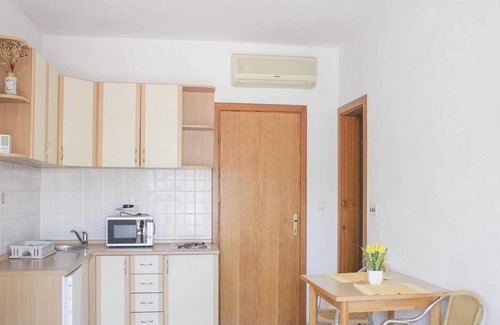 Neum Apartamento | Apartmani Jurković / Comfort apartment with sea view 3