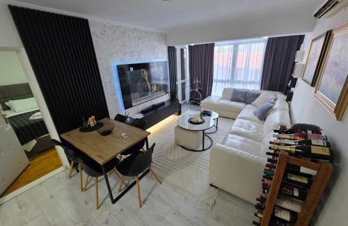 Baosici Apartamento | Apartmani Komatina Đenovići 3 LUX
