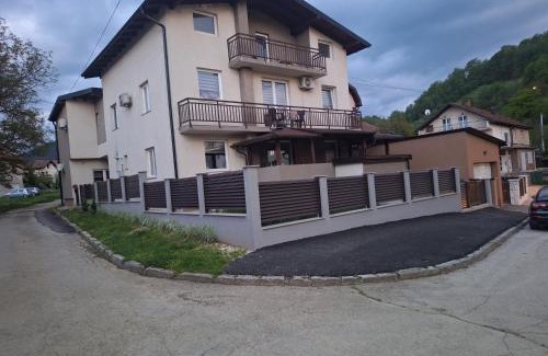 Visoko Apartamento | Apartmani Villas
