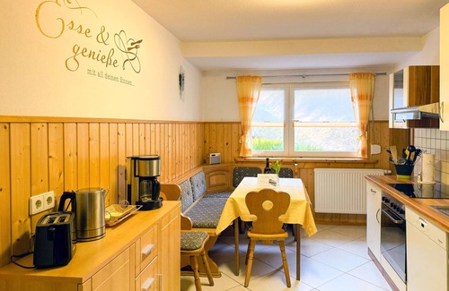 Bad Peterstal-Griesbach Apartamento | Apartamento "Brumichelhof" con vistas a la montaña, terraza privada y Wi-Fi