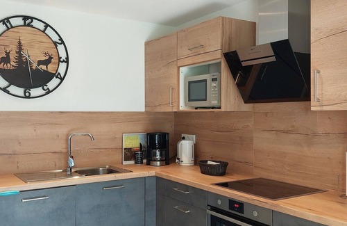 Bad Peterstal-Griesbach Apartamento | Apartamento 'Talblick' con vistas a la montaña, terraza compartida y Wi-Fi