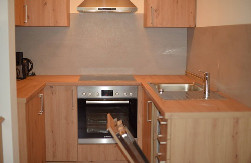 Bad Rippoldsau-Schapbach Apartamento | Apartamento en una granja con cabras en un lugar apartado absolutamente soleado y soleado