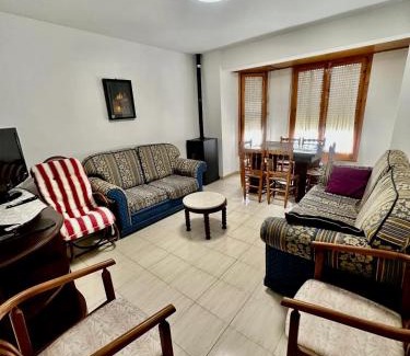Vistabella del Maestrat Apartamento | Apartment in Vistabella del Maestrat, 90 m²