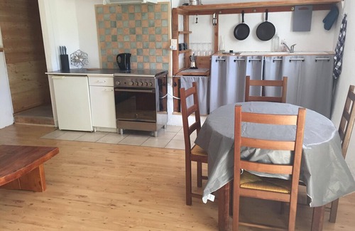 Colmars Apartamento | apartment ground floor mountain view
