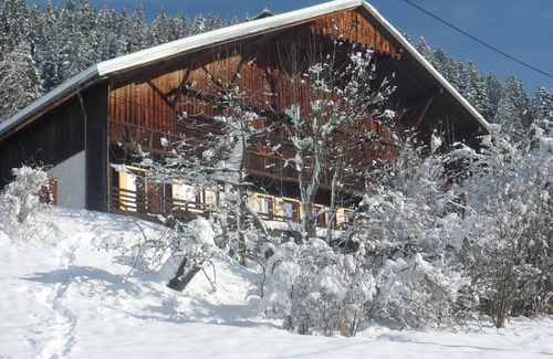 La Chapelle-d'Abondance Chalet De Esquí | Apartamento en chalet, 6 personas, 2 habitaciones, terraza privada, pendiente sur