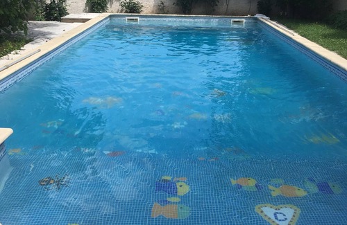 La Chapelle-de-Guinchay Casa | apartamento junto a la piscina