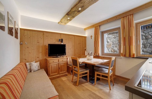 Ultimo Apartamento | Apartamento 'Oberhof Apt Ilmenspitz' con vistas a la montaña, terraza compartida y Wi-Fi