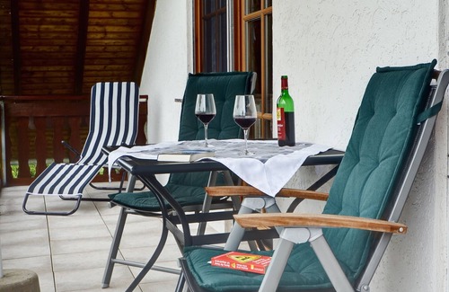 Altenlotheim Apartamento | Apartamento 'Nationalparkblick' con vistas a la montaña, balcón y Wi-Fi