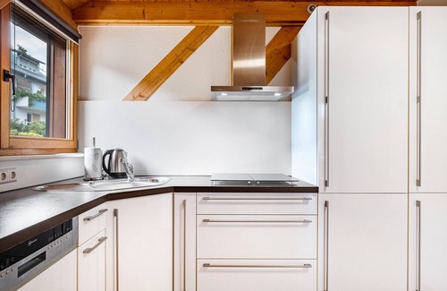 Untermunstertal Apartamento | Apartamento 'Grünblick' con vistas a la montaña, balcón y Wi-Fi