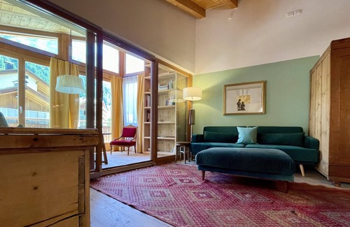 San Cassiano Apartamento | Apartment for 3 people on the main square with parking-700 m from the cable car