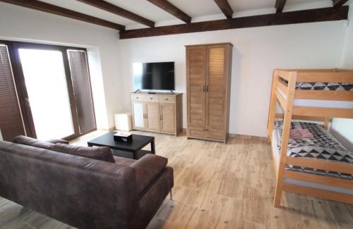 Zupanovice Apartamento | Apartment Županovice-3 by Interhome