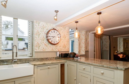 Saint Owens Cross Apartamento | APARTMENT 1 - PENGETHLEY MANOR, pet friendly, with pool in Peterstow