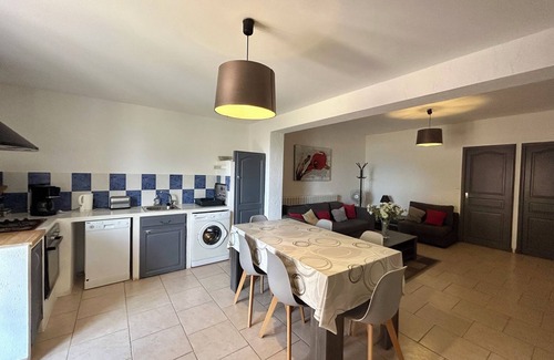 Grosseto-Prugna Apartamento | 2 dormitorios - 6 personas - Vista al mar, la playa y tiendas a pie