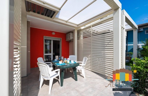 Rosolina Mare Apartamento | Rosolina Mare Apartamento con jardín a solo 200 metros del mar