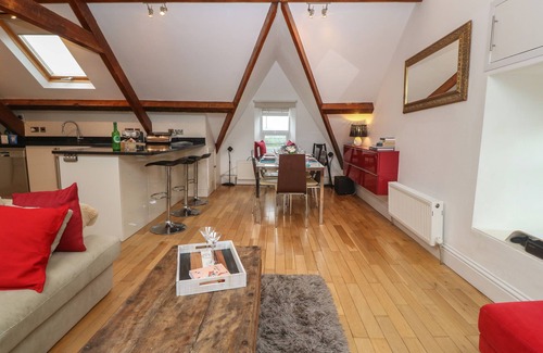 Llanbedrog Cabaña | Apartment 2, Gorwel Glas