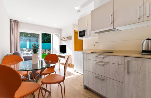 Llanes Apartamento | Apartamento '2 Jardin 1 - Toró' con vistas a la montaña y jardín privado
